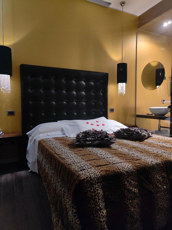 Hotel In - Lounge Room Cazzago  Bagian luar foto