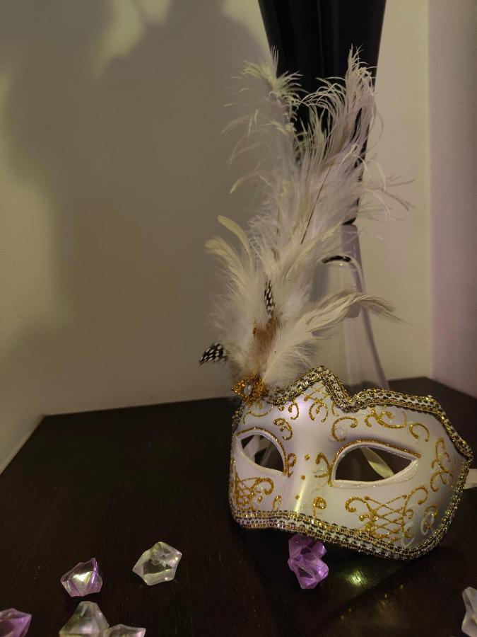 Hotel In - Lounge Room Cazzago  Bagian luar foto