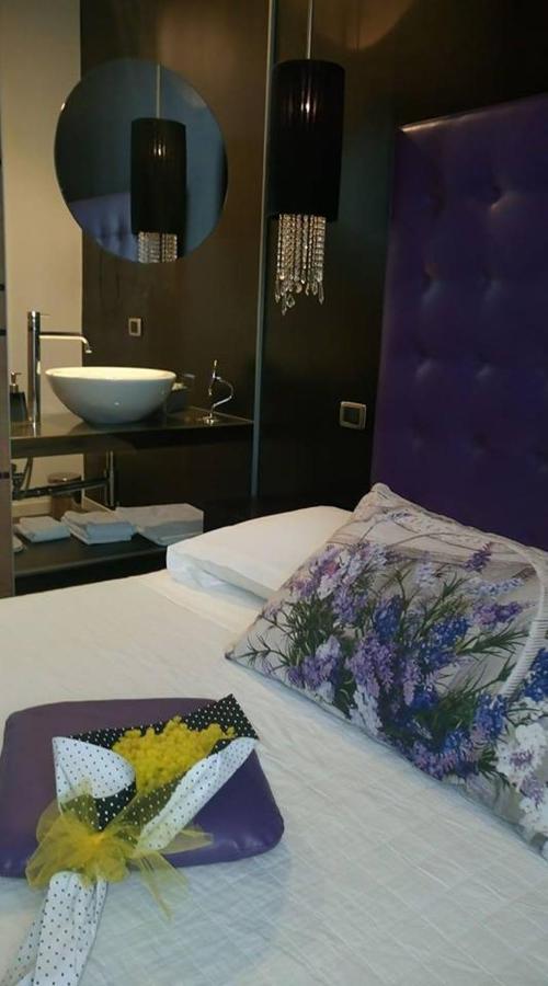 Hotel In - Lounge Room Cazzago  Bagian luar foto