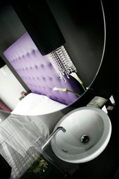 Hotel In - Lounge Room Cazzago  Bagian luar foto