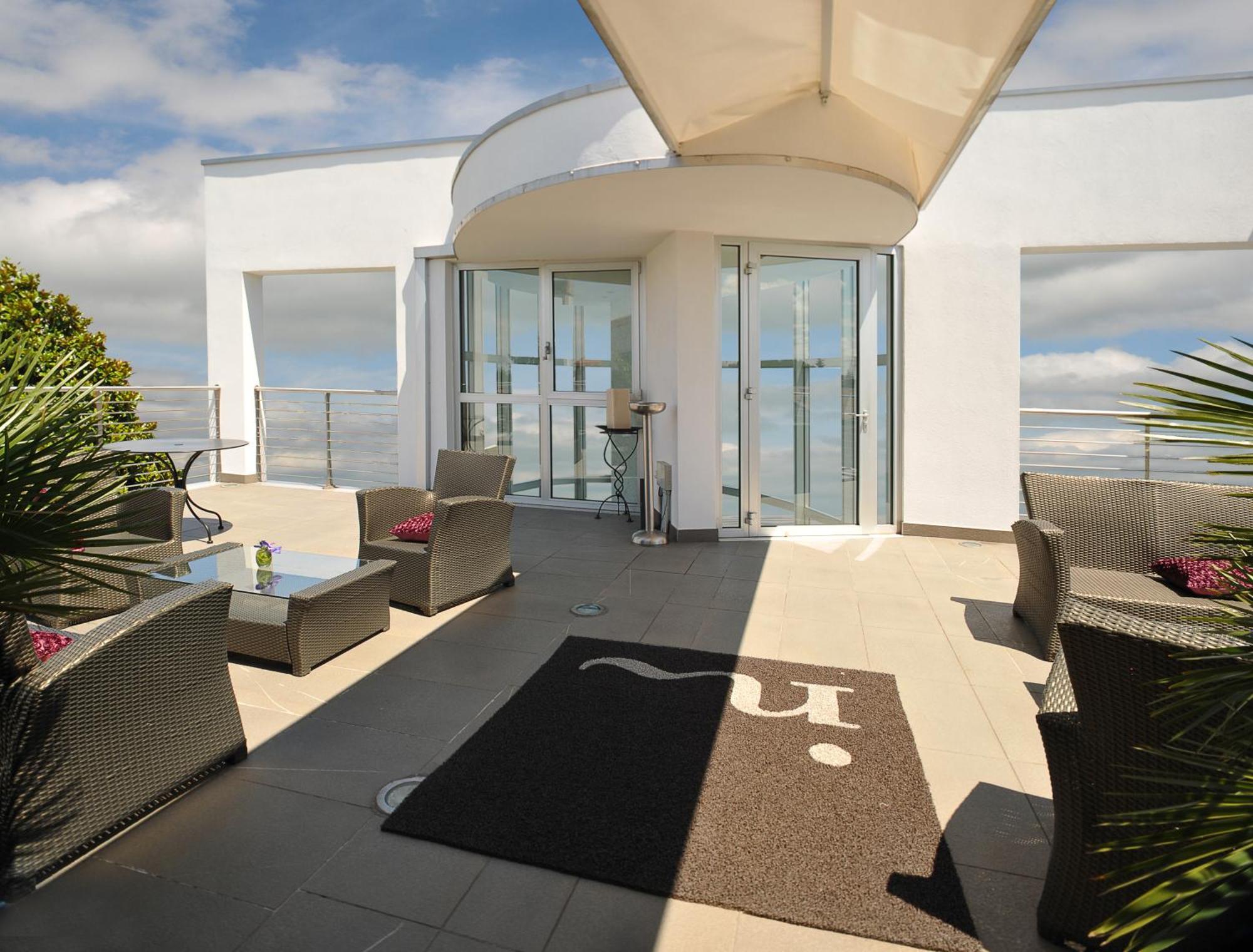 Hotel In - Lounge Room Cazzago  Bagian luar foto