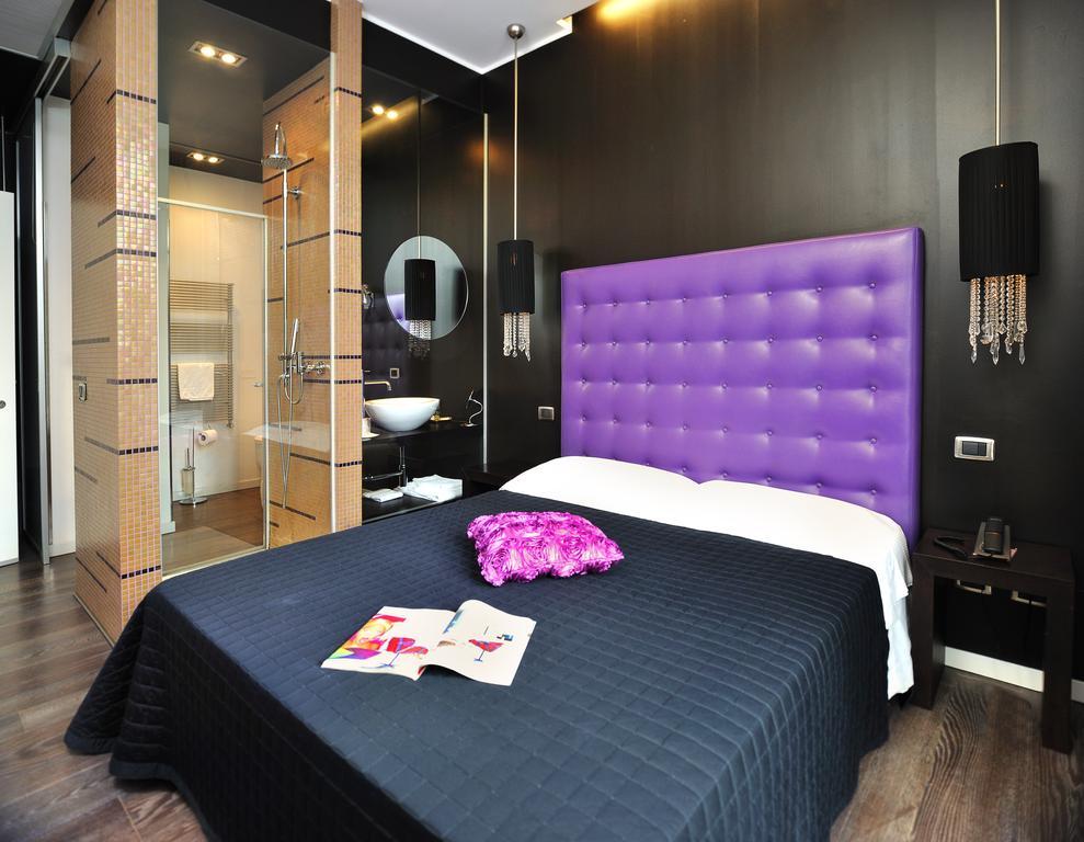 Hotel In - Lounge Room Cazzago  Bagian luar foto