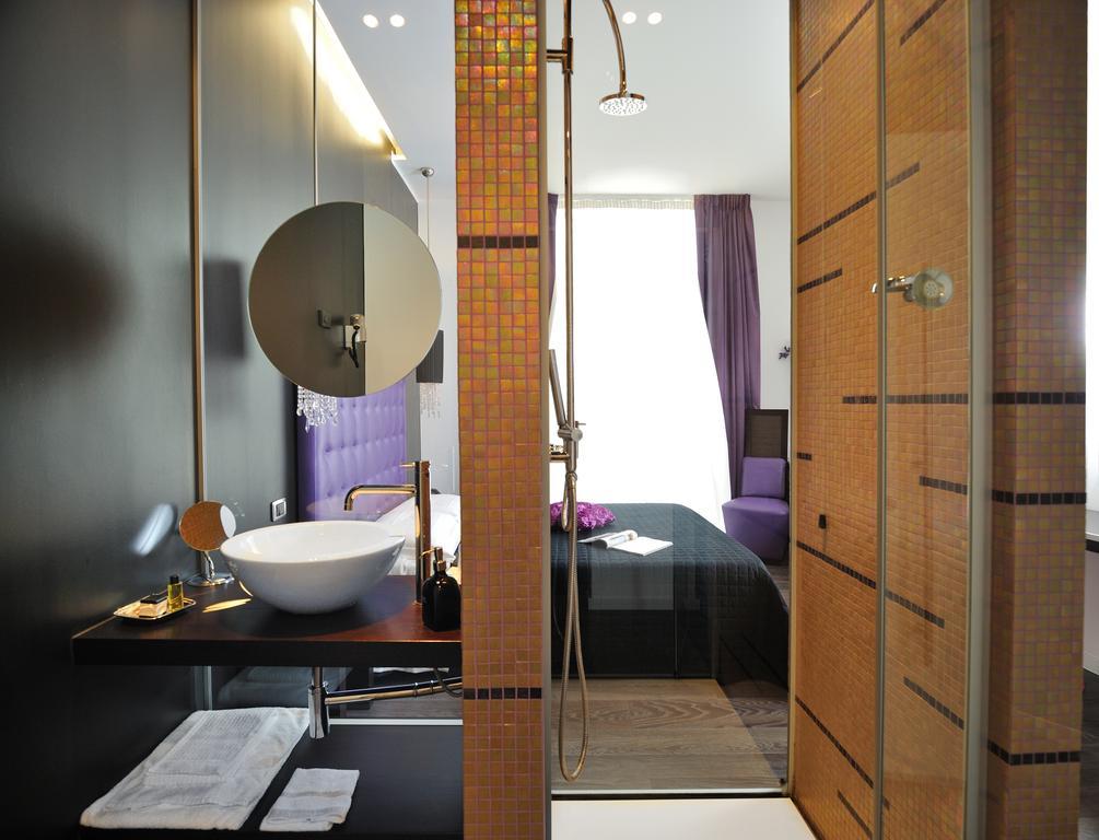 Hotel In - Lounge Room Cazzago  Bagian luar foto