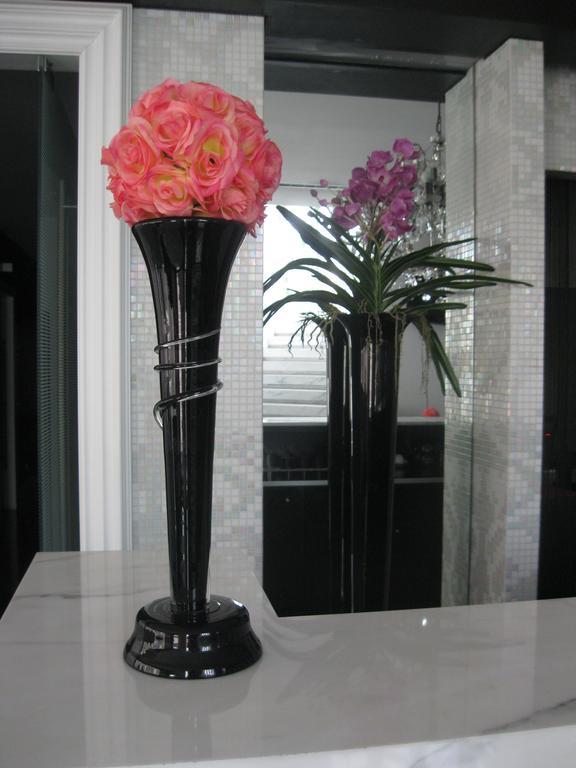 Hotel In - Lounge Room Cazzago  Bagian luar foto