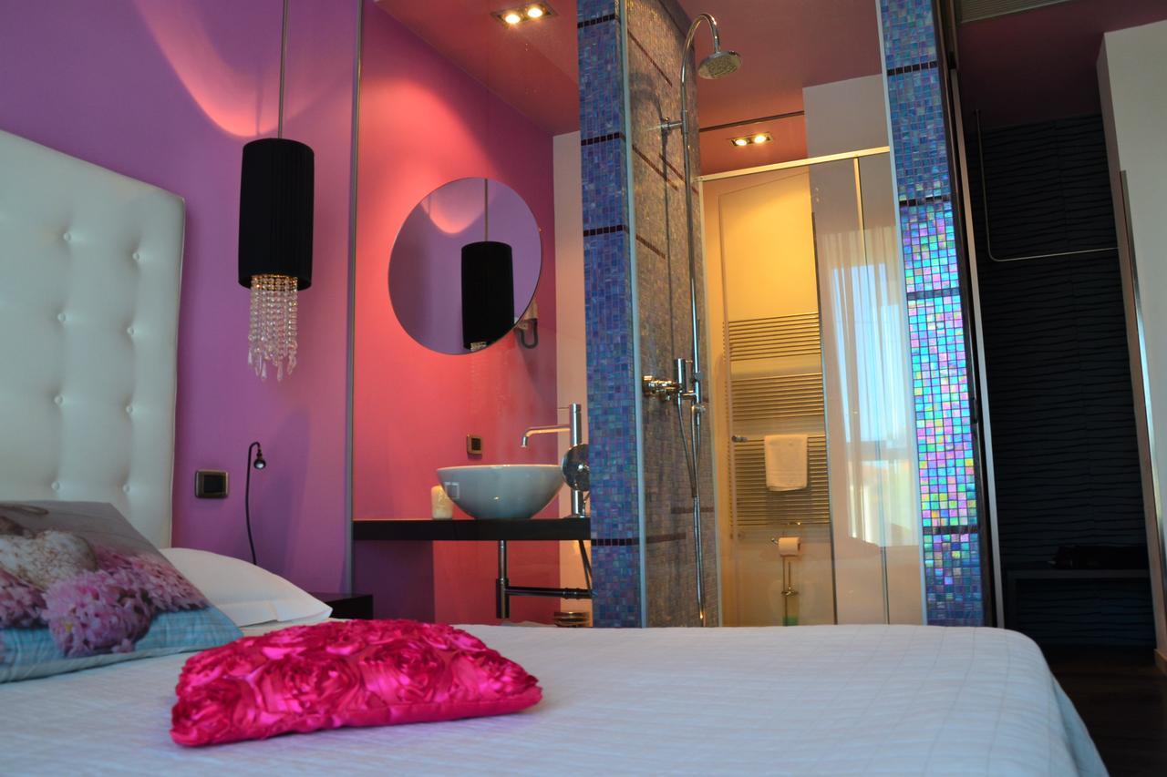Hotel In - Lounge Room Cazzago  Bagian luar foto